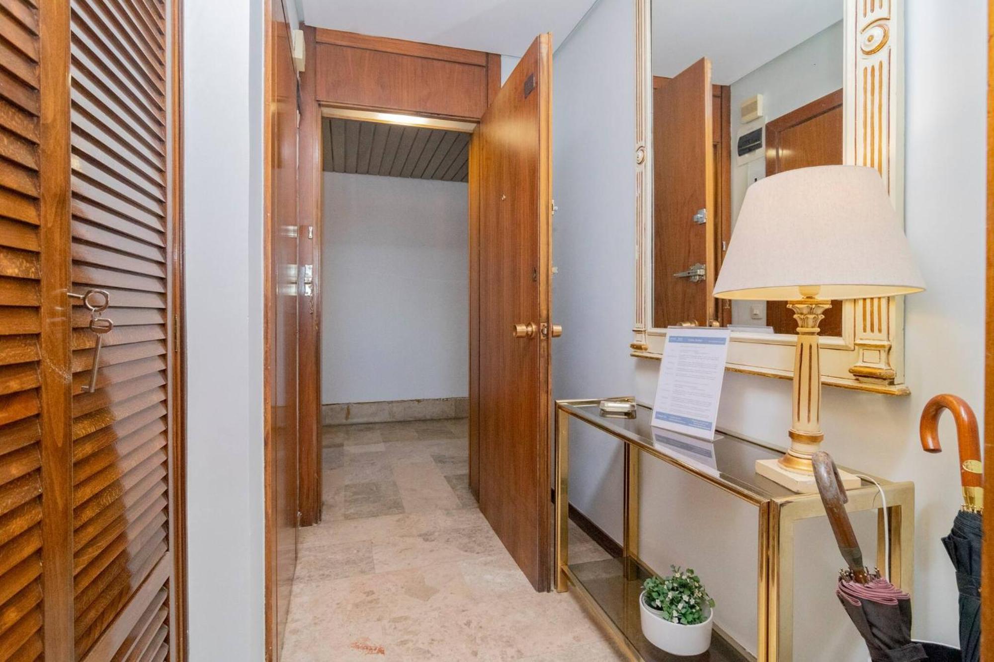 Colon Suites Мадрид Екстериор снимка