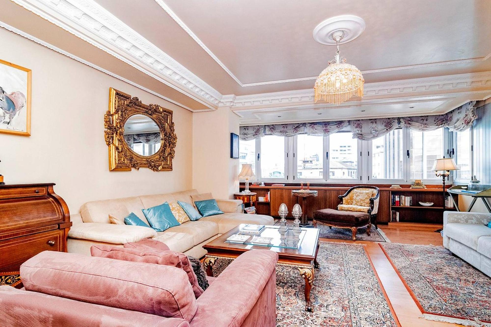 Colon Suites Мадрид Екстериор снимка