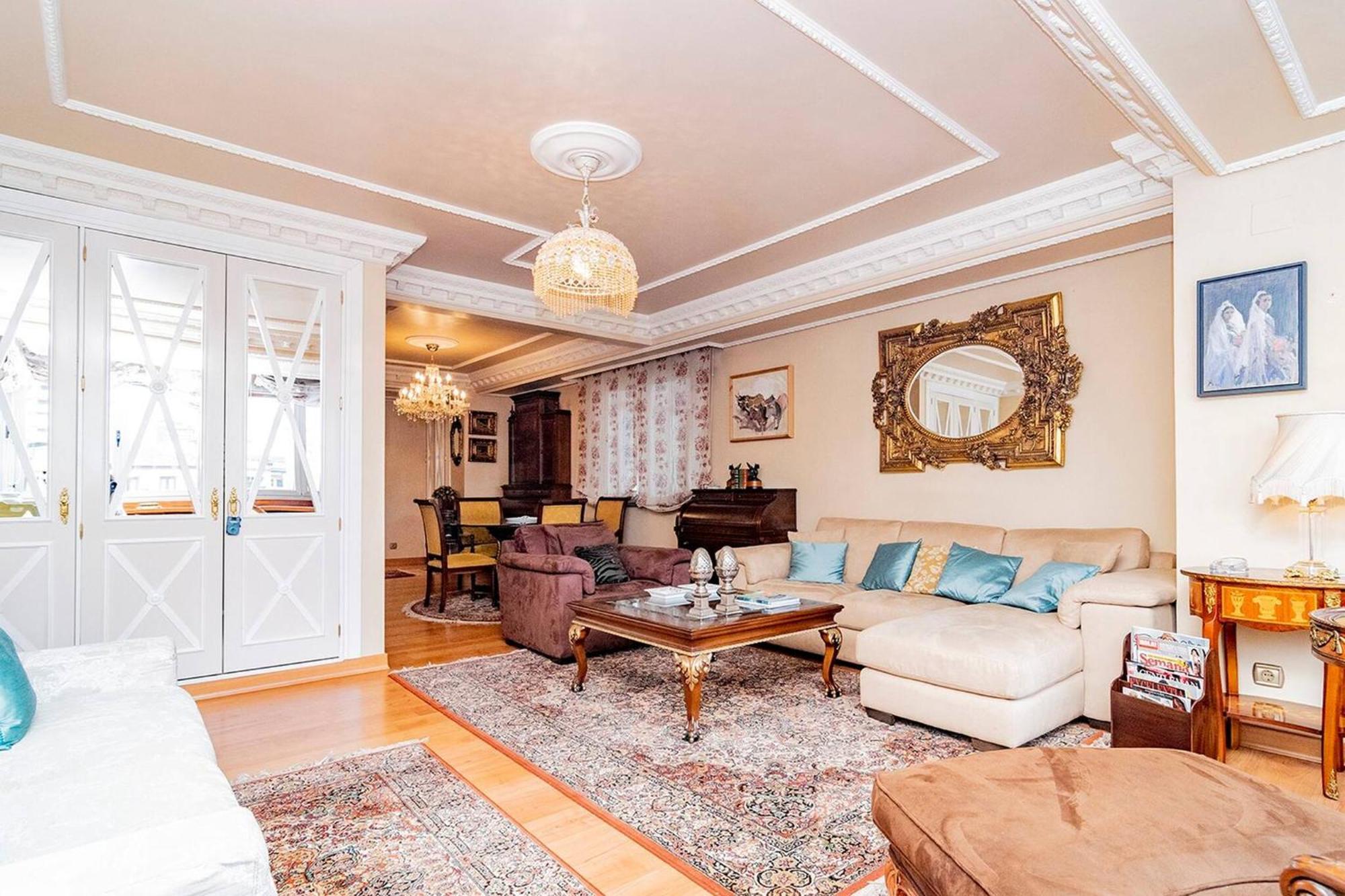 Colon Suites Мадрид Екстериор снимка